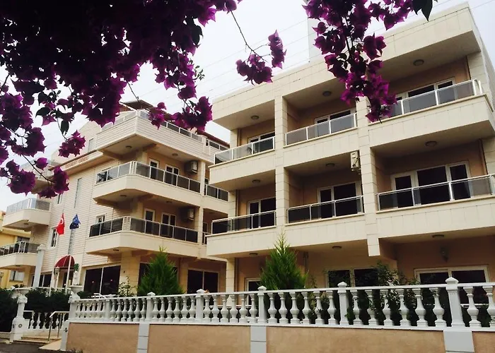 Golden Star Hotel 3*