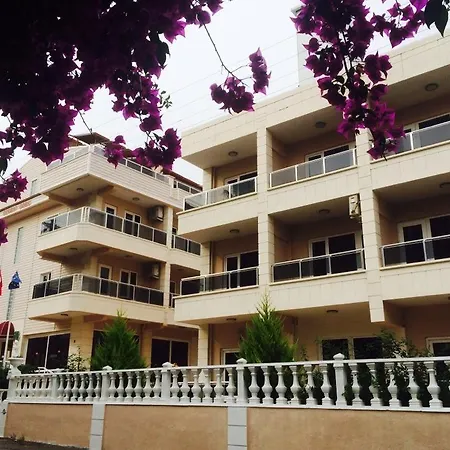 Golden Star Otel 3*