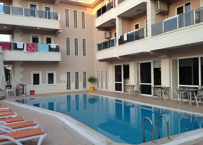 Hotel Golden Star 3*